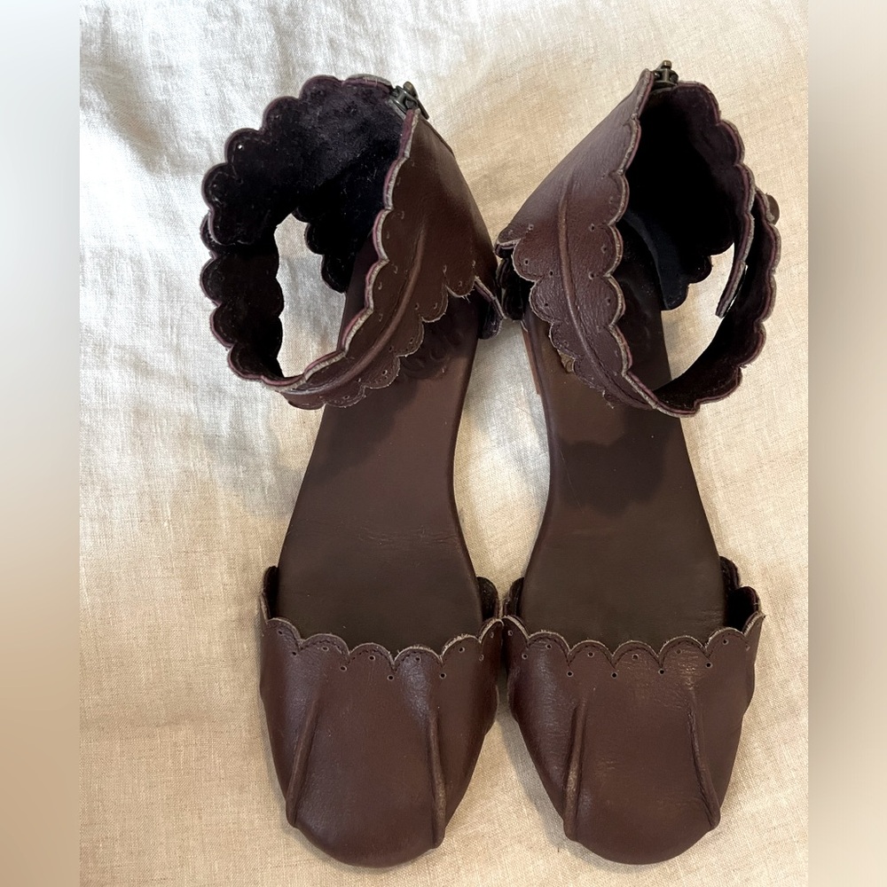 Bali Elf Closed Toe Sandals